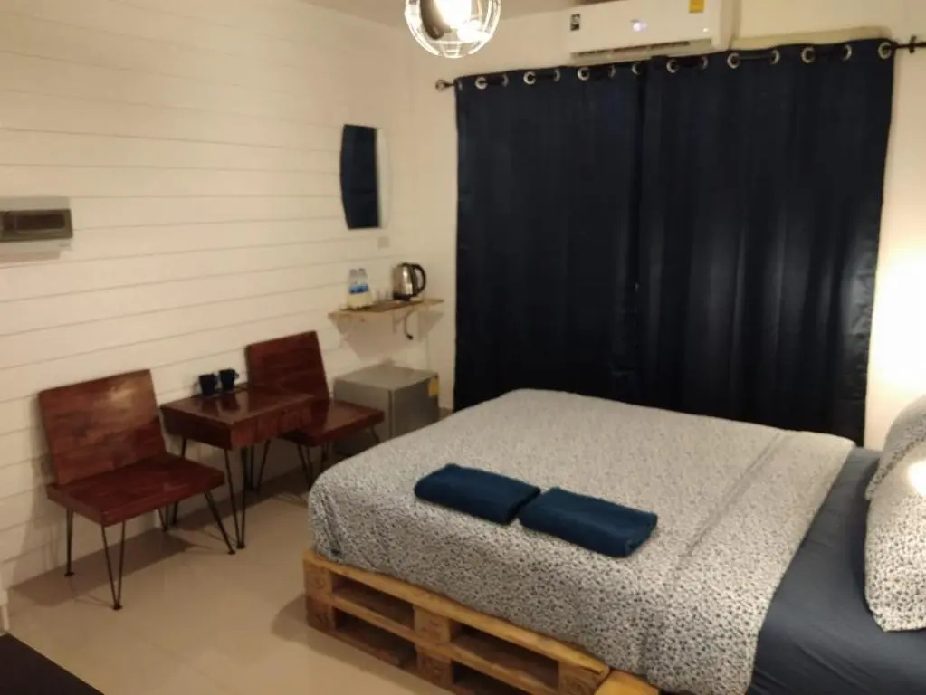 Standard Double room with balcony (full double bed)