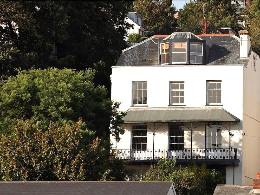 Lammas Park House