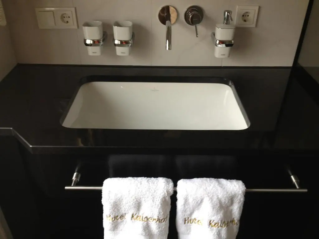 Hotel Kaiserhof - Chambres