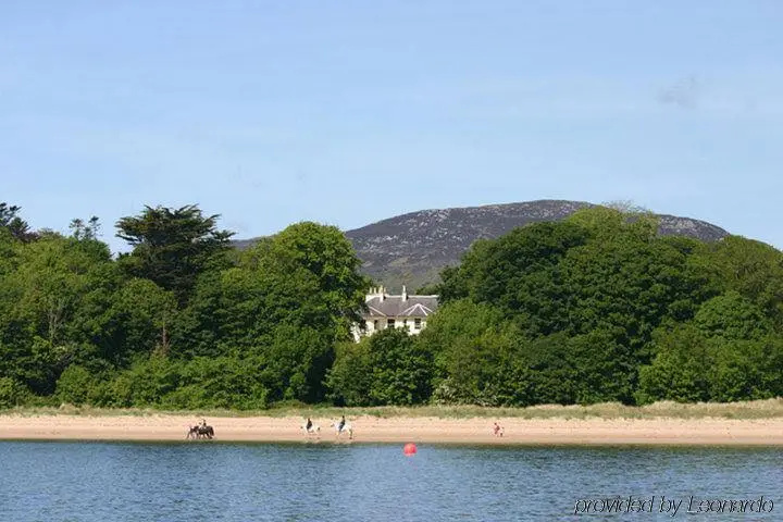 Beach & Waterfront