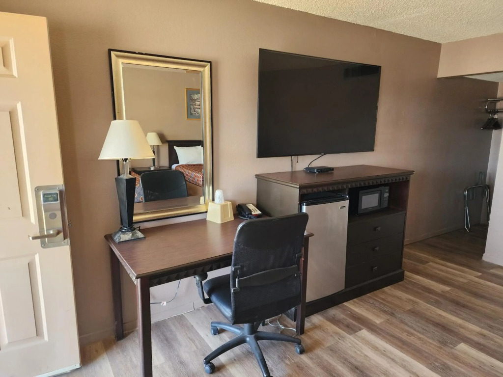 Satellite Inn - фото 16