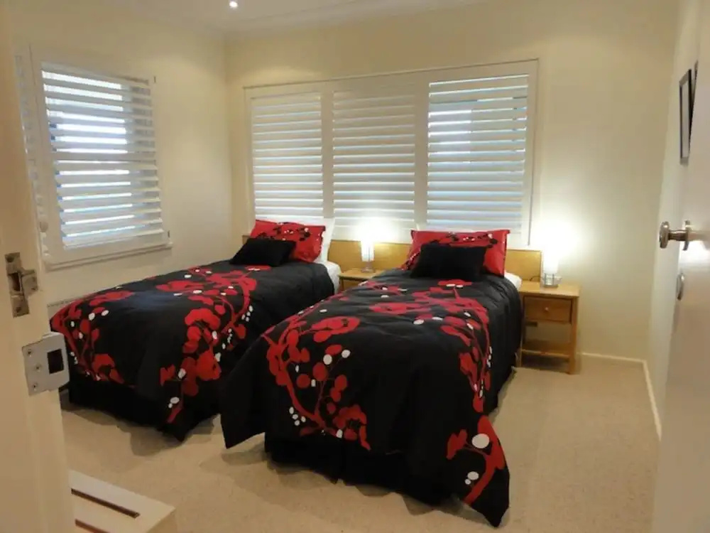 3 Bedrooms Cottage with garden view