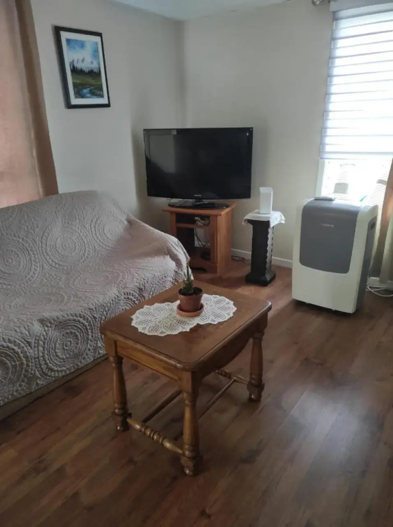 Private Home in downtown Edmundston! - фото 10