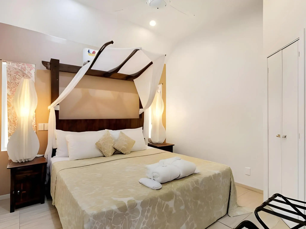 Crown Beach Resort & Spa - Général