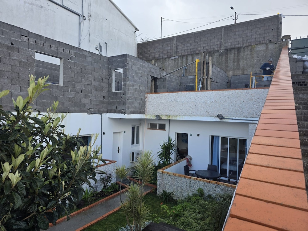Ocean Heated Pool Jacuzzi View 2 Terraces Flat102
