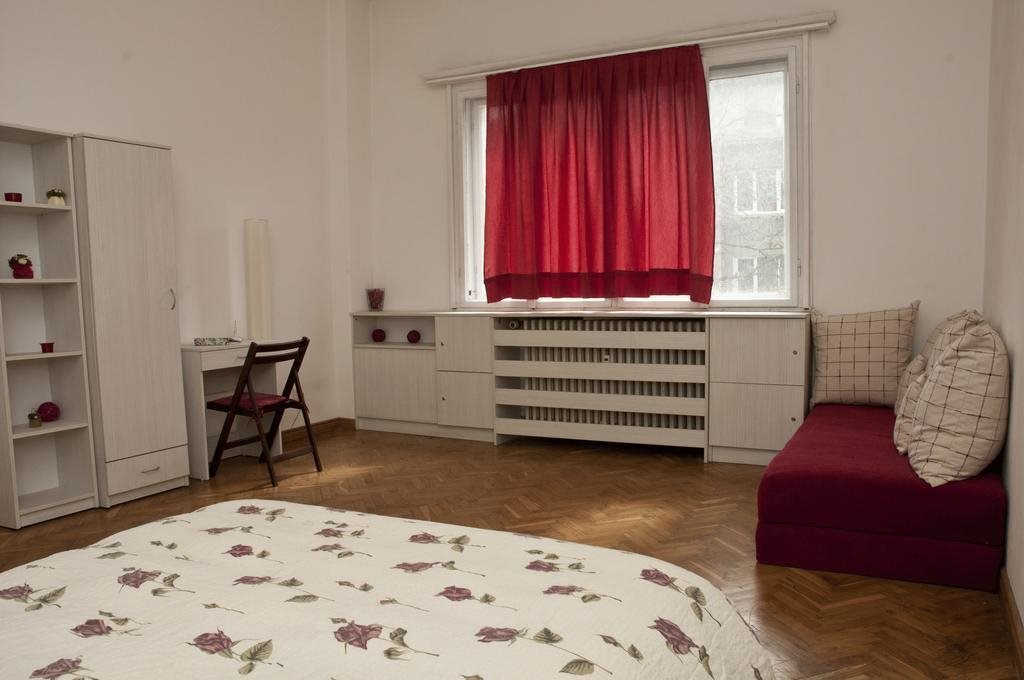 Hostel Mostel by null