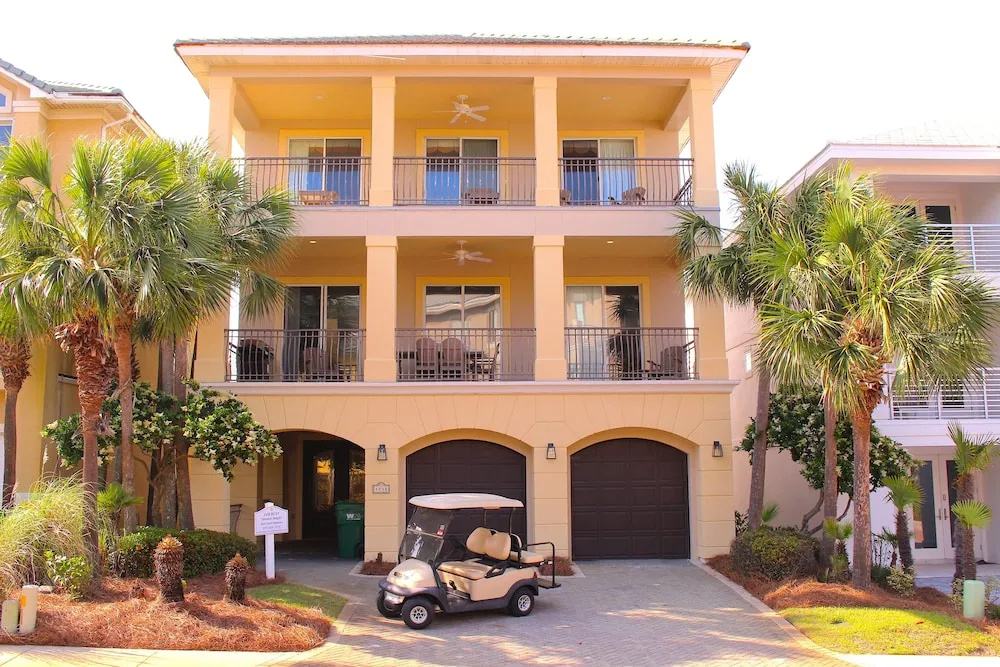 4848 Ocean Blvd - 4 Br Home