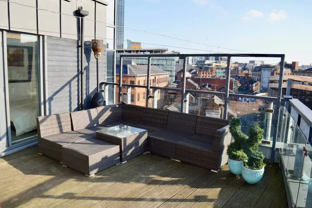 Modern 2 Bedroom Apartment In Manchester City Centre