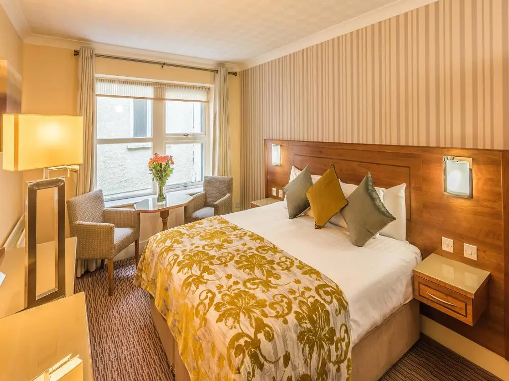 Clew Bay Hotel - Chambres