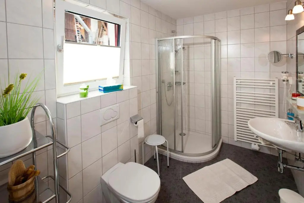 3 Bedrooms Apartment