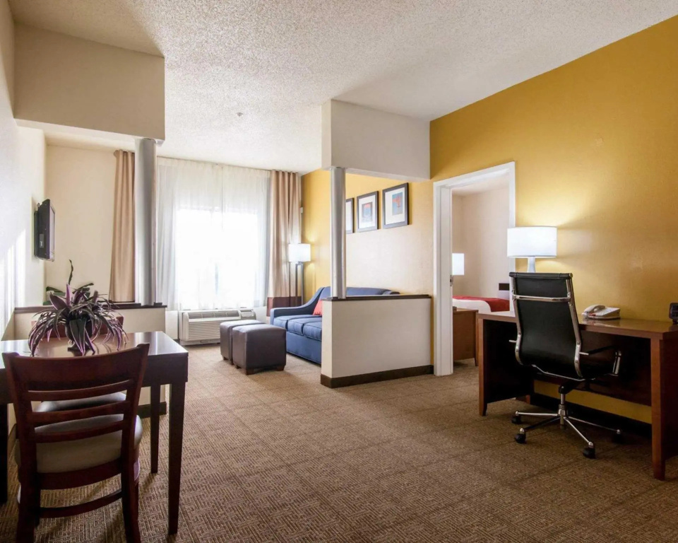 1 Bedroom Double Suite (full double bed)