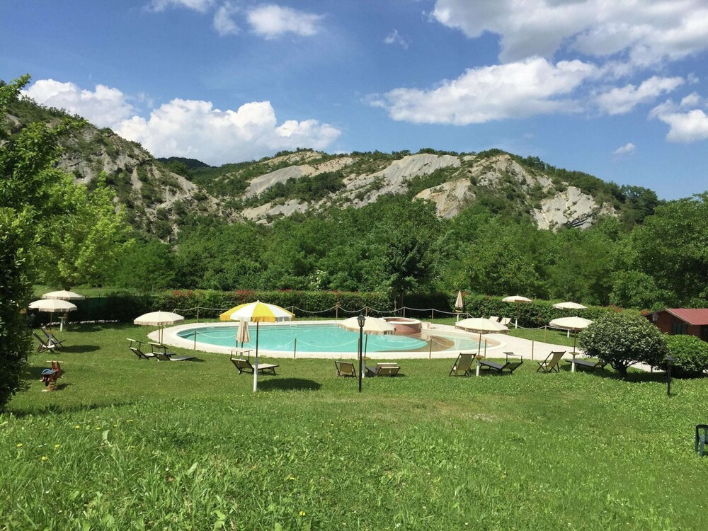 Apartment in Marche Near Urbino and Pool