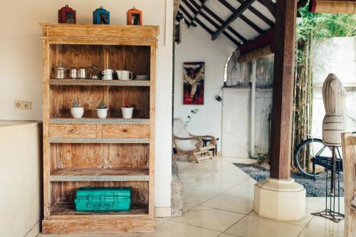 gallery_image_hidden_17