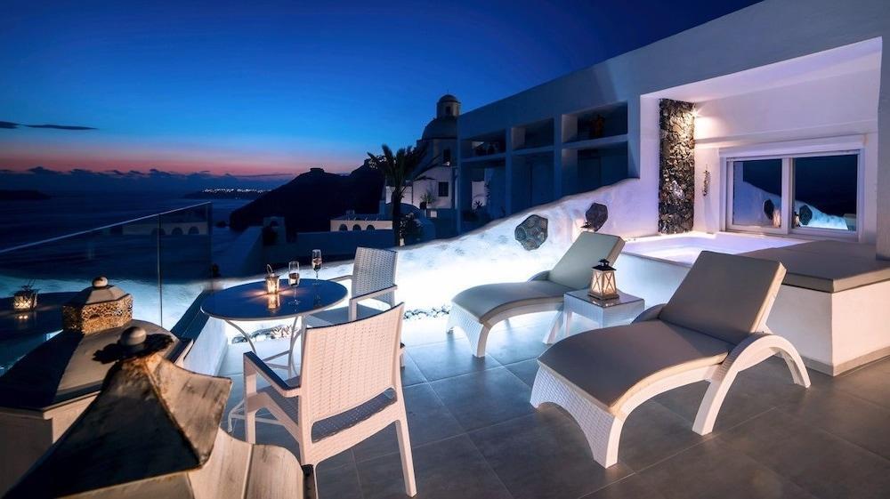 Fira Deep Blue Suite 4 *