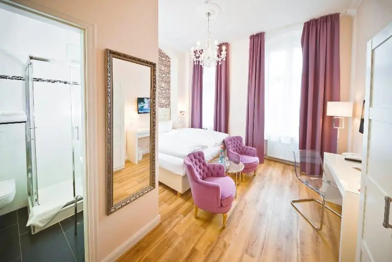 Comfort Double room (full double bed)