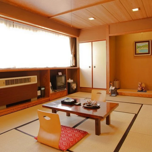 2 Bedrooms Standard room with city view
