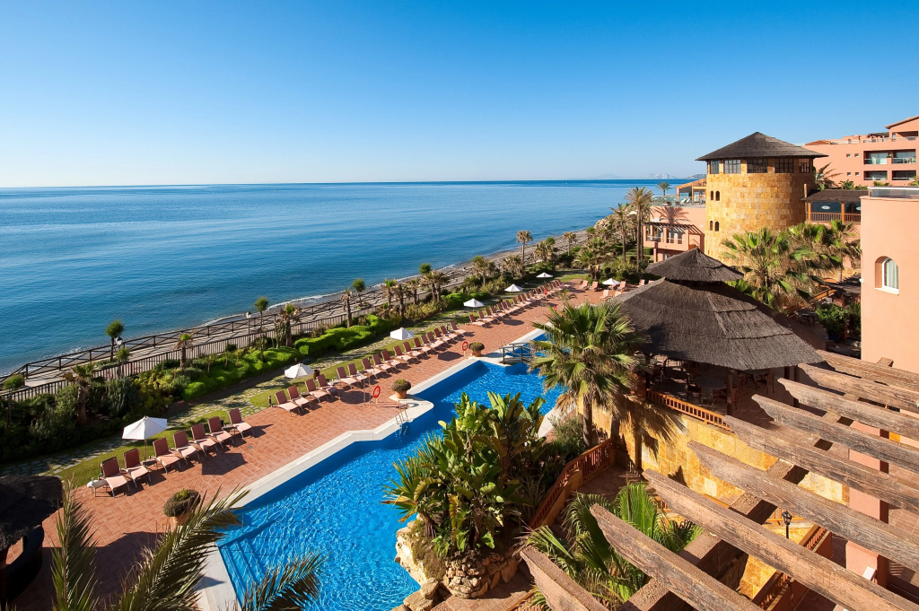 Beach & Waterfront