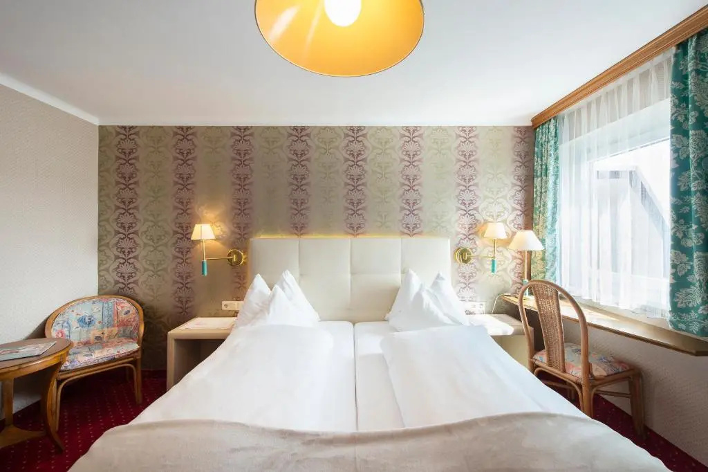 Hotel Landgasthof Altwirt - Chambres