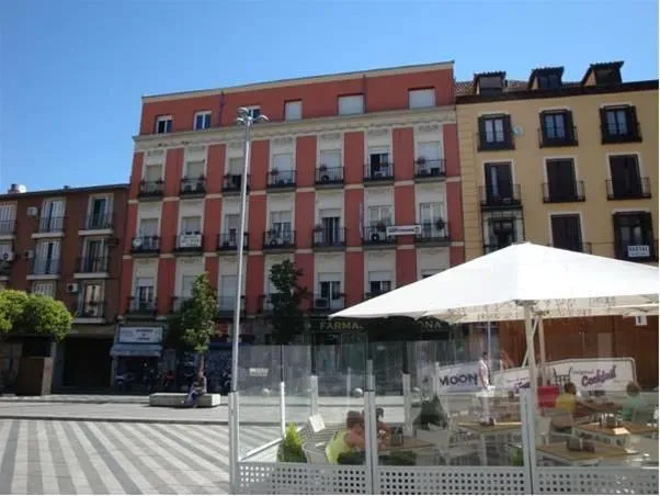 Dana Madrid Apartamentos