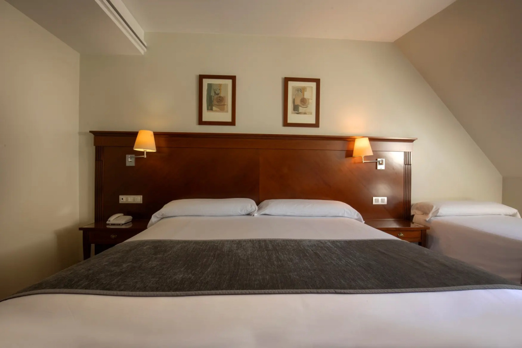 Hesperia Andorra - Chambres