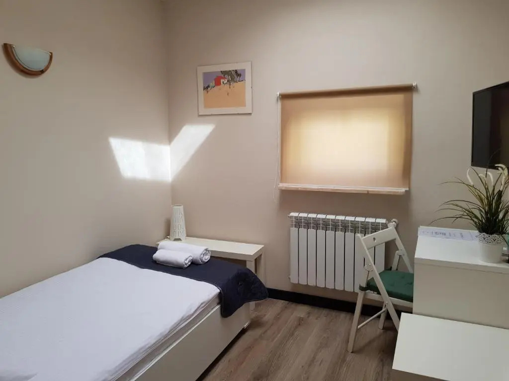 Economy room