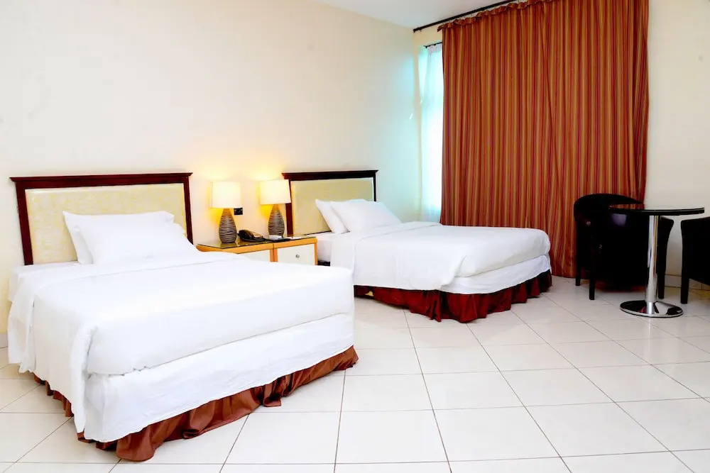 Golden Royale Hotel — фото 6