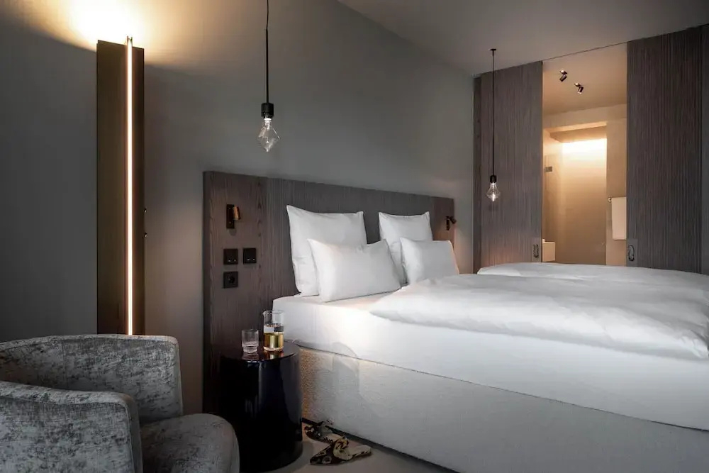 Comfort room