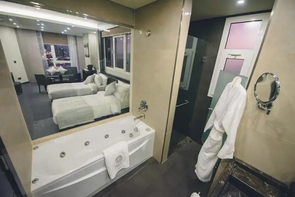 Louis V Hotel Beirut - фото 9