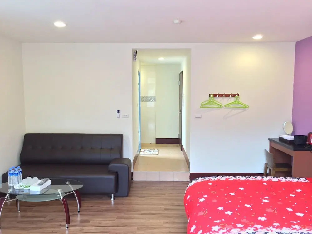 Standard Quadruple Family room