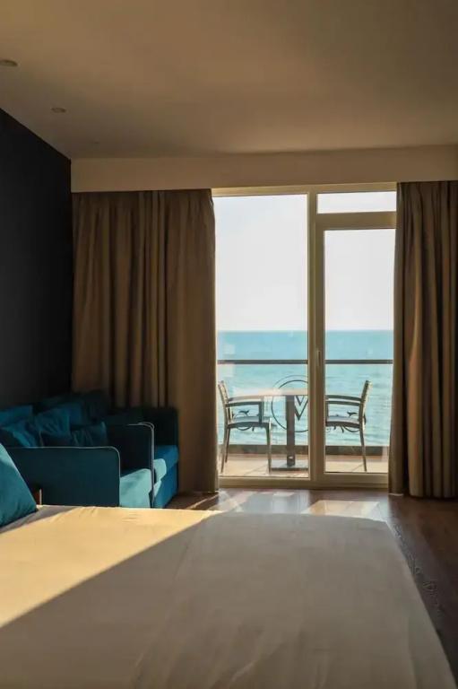 Grand Apartment