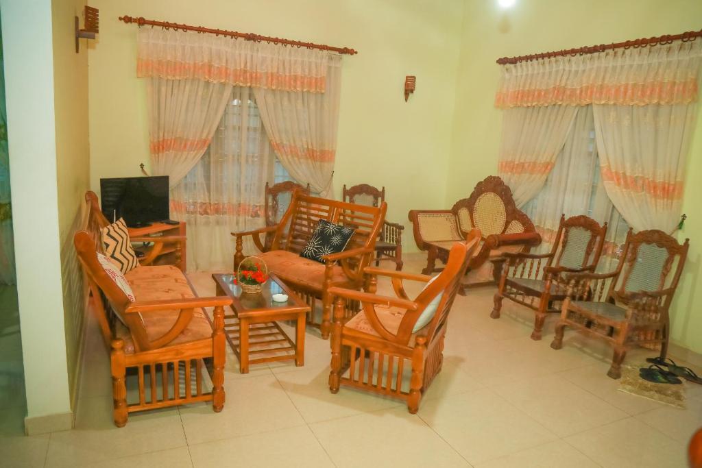 Hasaranga Holiday House
