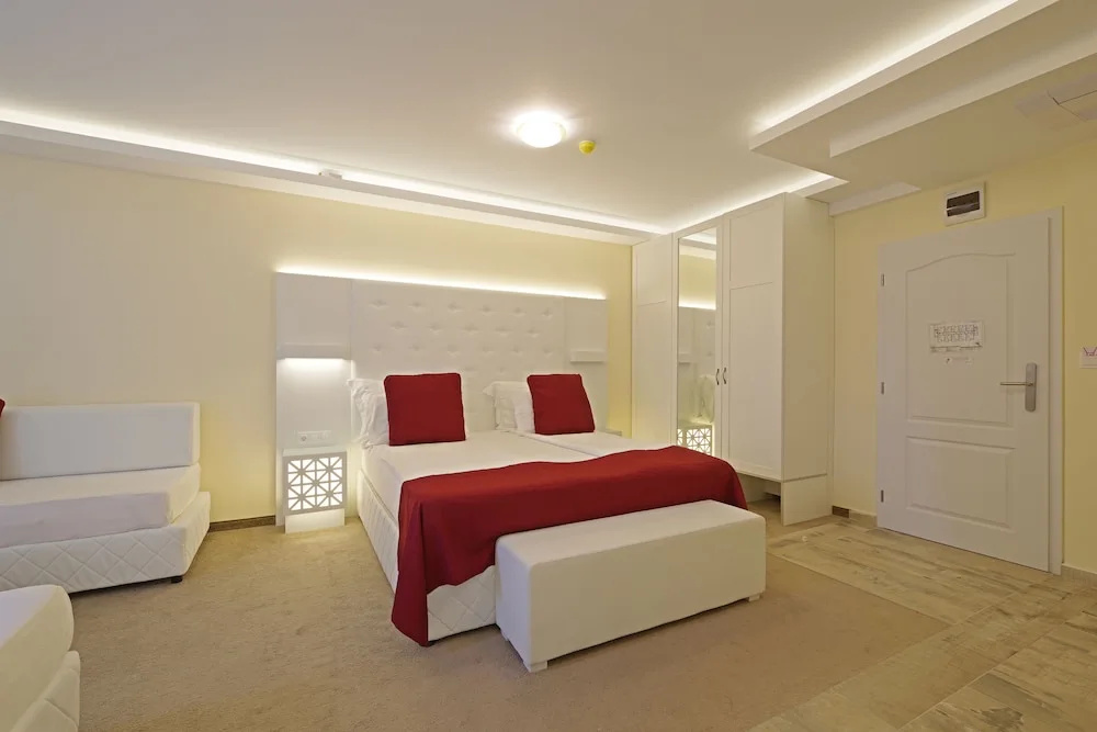 Hotel Perla Beach Luxury - фото 4