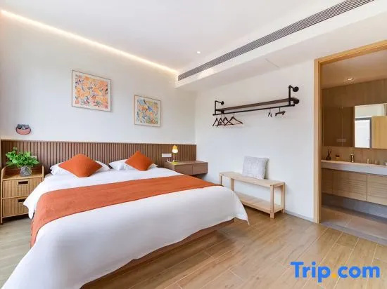 5 Bedrooms Duplex Apartment