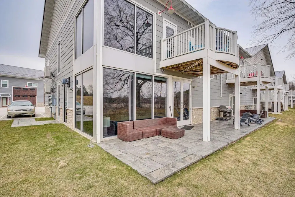 Road America Retreat: Modern Villa w/ Garage!