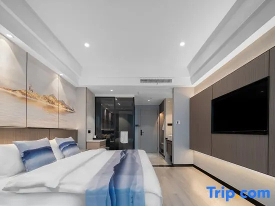 Deluxe Double room (full double bed)