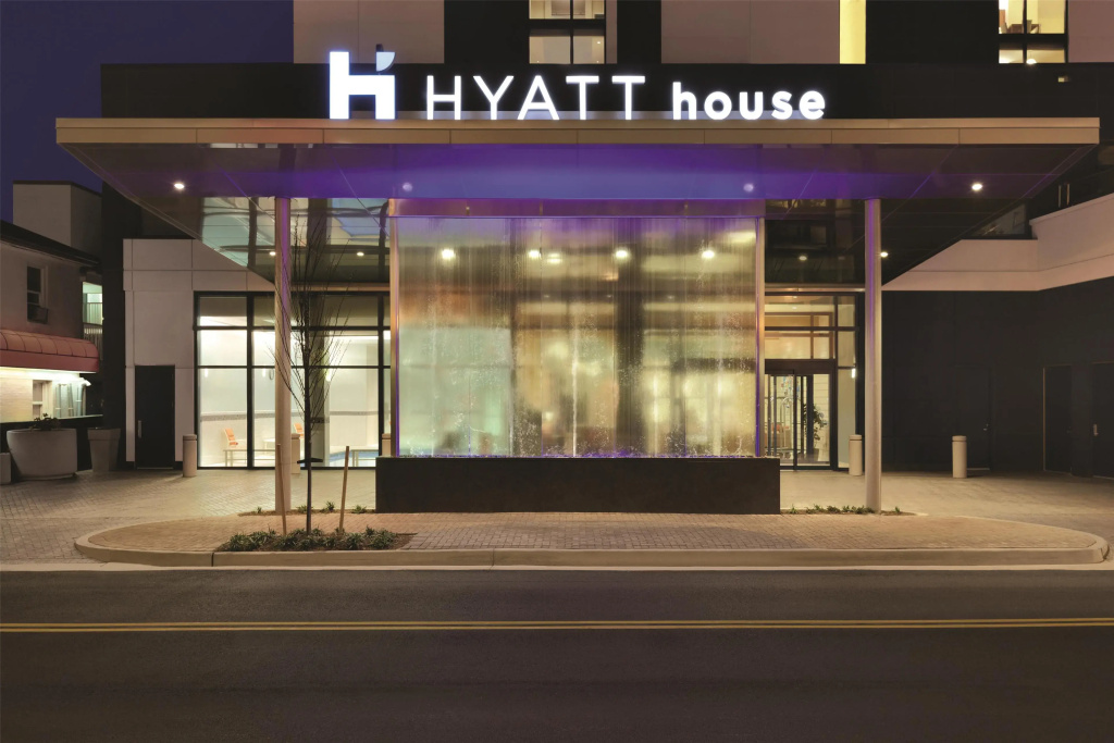 Hyatt House Virginia Beach / Oceanfront