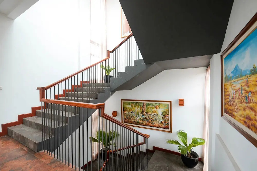 Balcony & Terrace