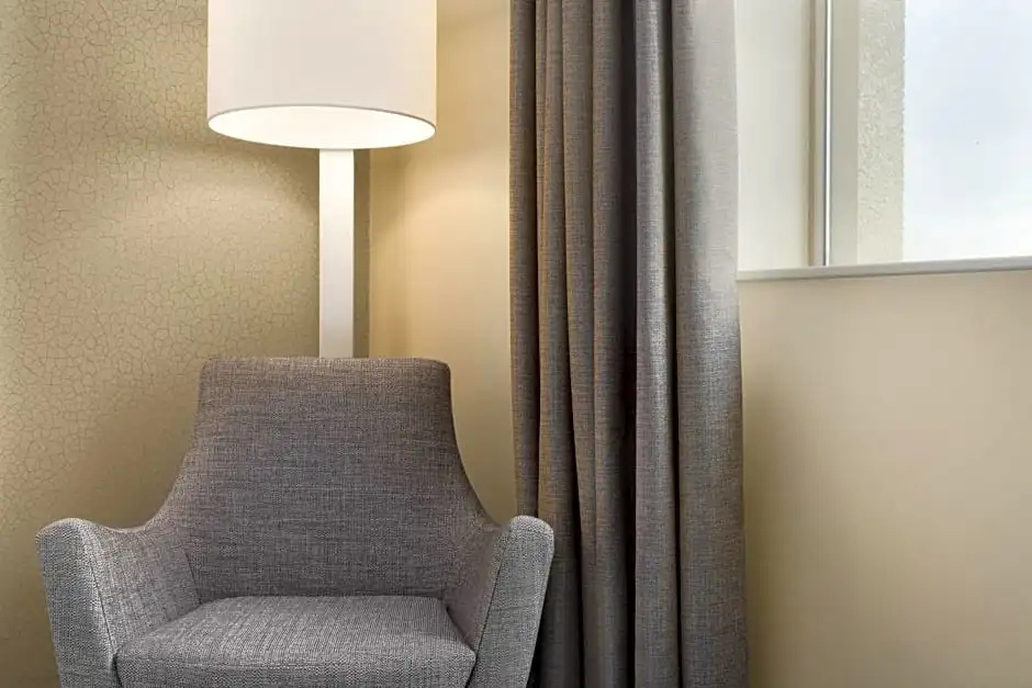 Ramada Hotel & Suites by Wyndham Coventry - Chambres