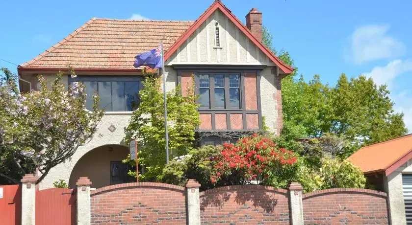 Sefton Homestay Bed and Breakfast