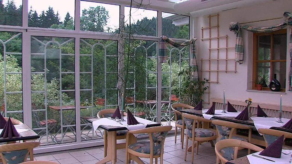 Landgasthof Zum Hirschenstein - Chambres