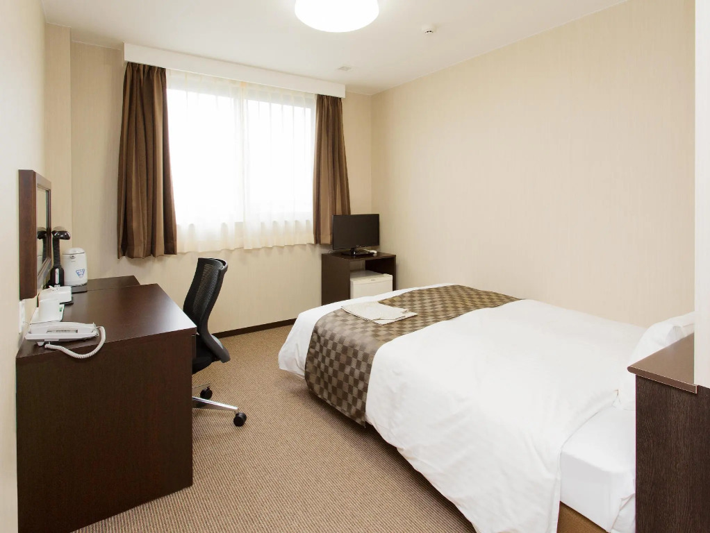 Deluxe Single room full double bed