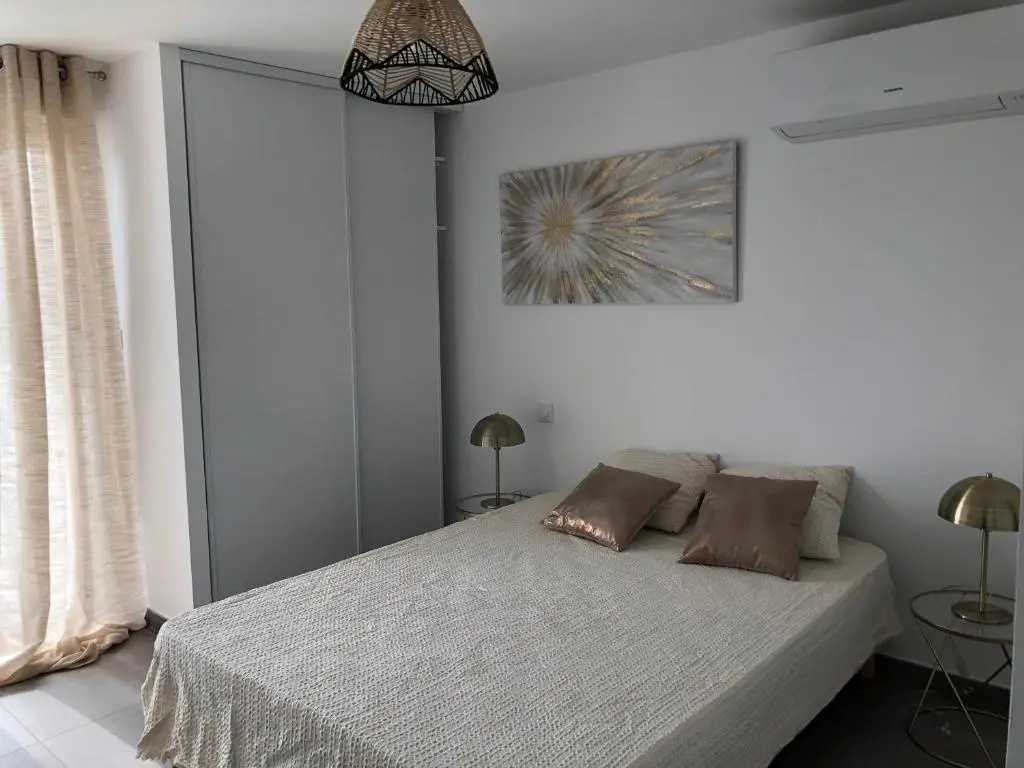 Voir la photo 1 — Villa Georges