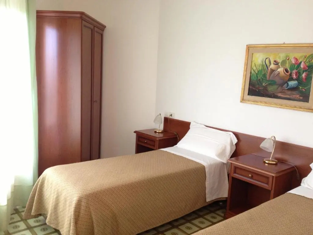 Economy Double room (full double bed)