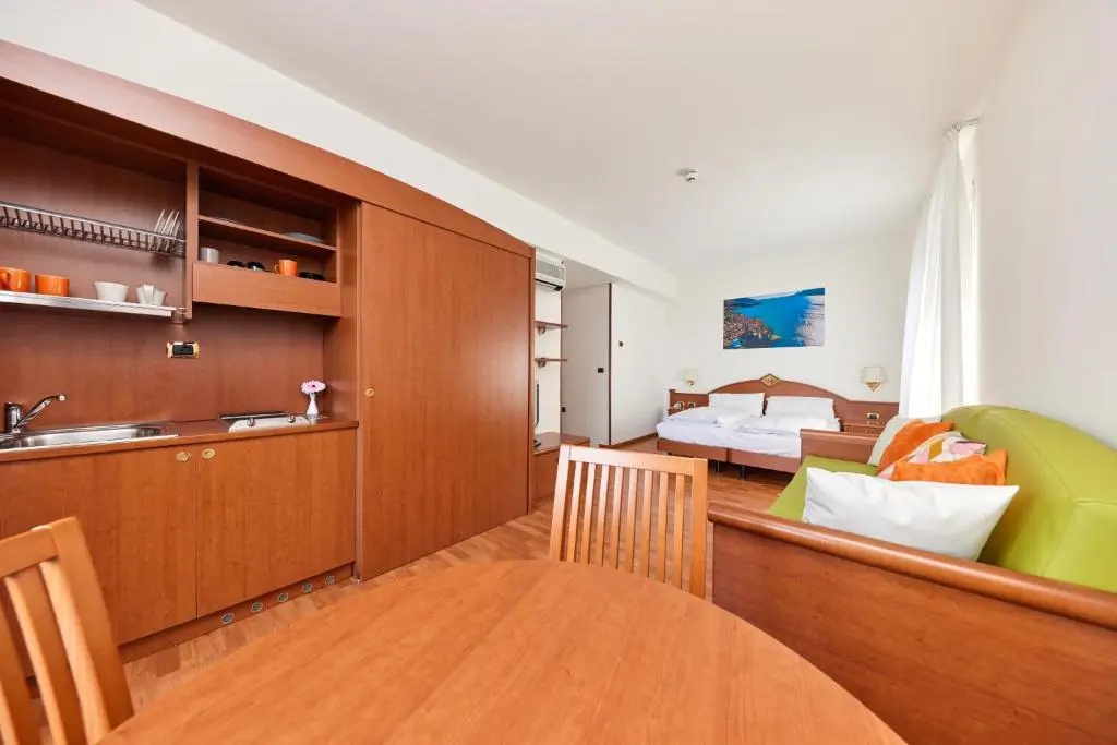 Standard Family room