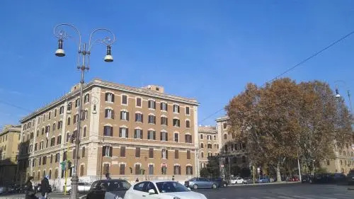 Bevilacqua Bed Rome Santa Croce