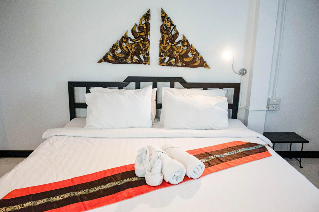 Superior Double room (full double bed)