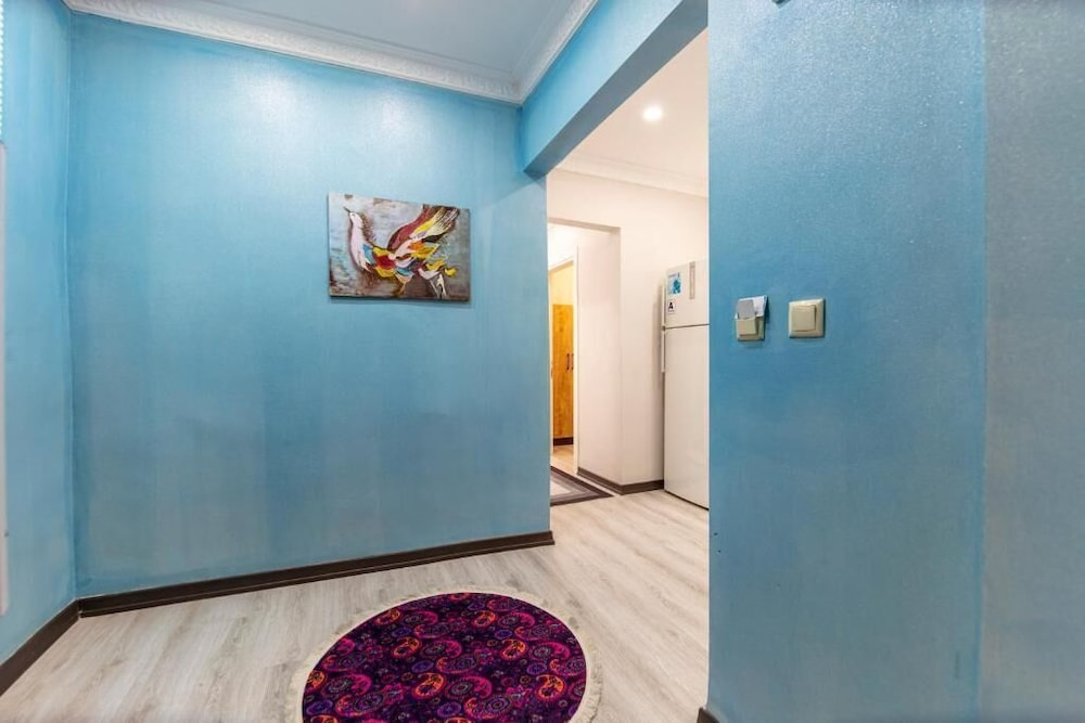 Zer Suites — 2