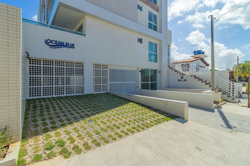 Ocean Blue #05 - Studio With Pool by Carpediem