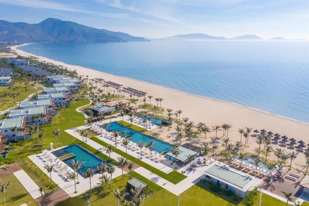 Beach & Waterfront