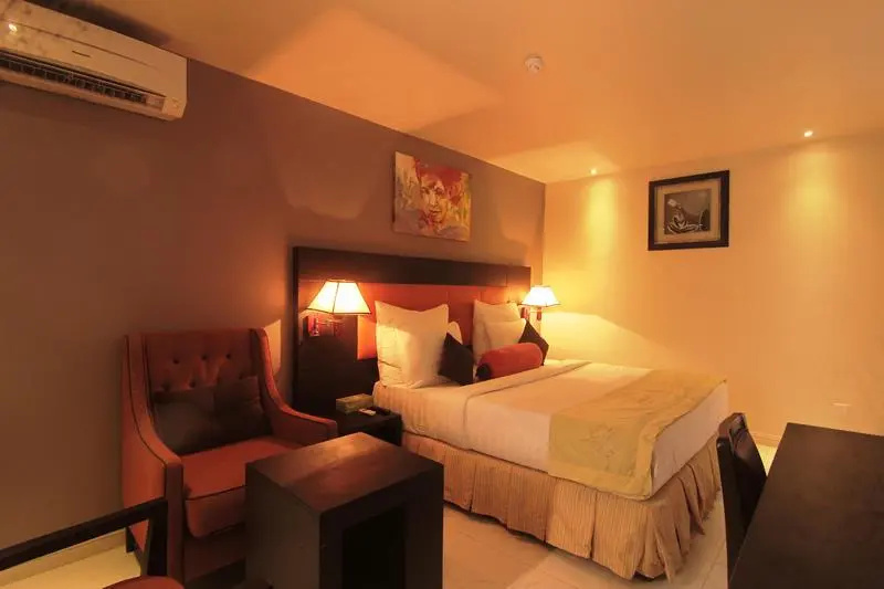 Oakspring Hotel & Luxury Suites - Chambres